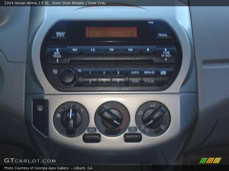 Sheer Silver Metallic / Frost Gray 2004 Nissan Altima 3.5 SE
