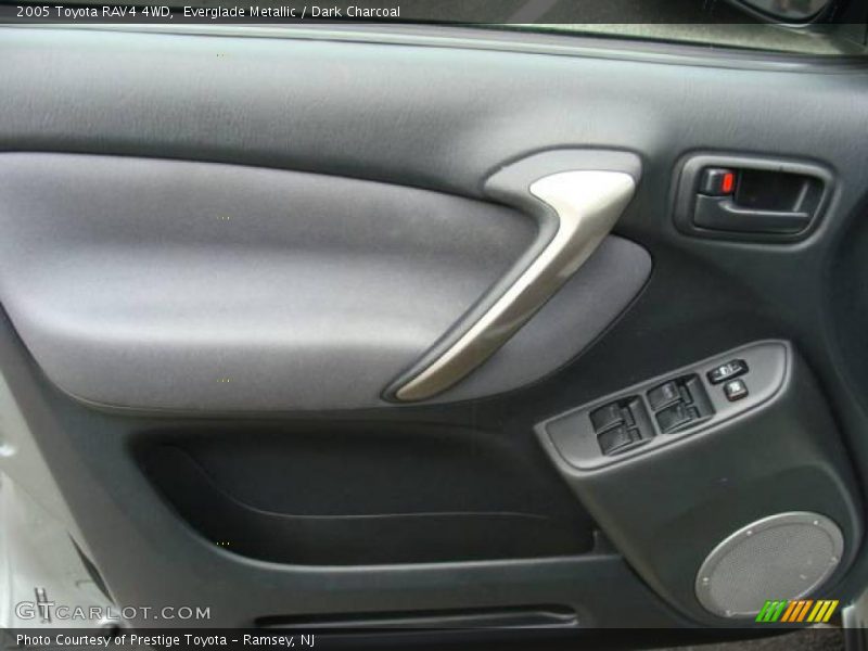 Everglade Metallic / Dark Charcoal 2005 Toyota RAV4 4WD
