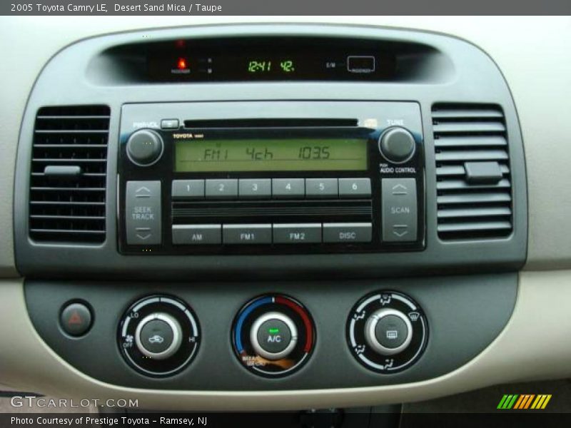 Desert Sand Mica / Taupe 2005 Toyota Camry LE