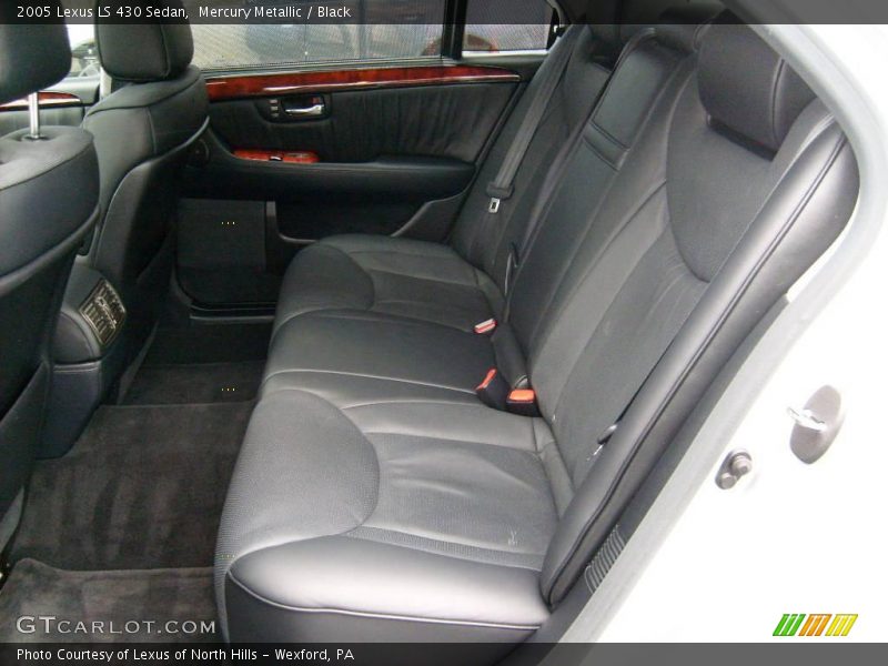 Mercury Metallic / Black 2005 Lexus LS 430 Sedan
