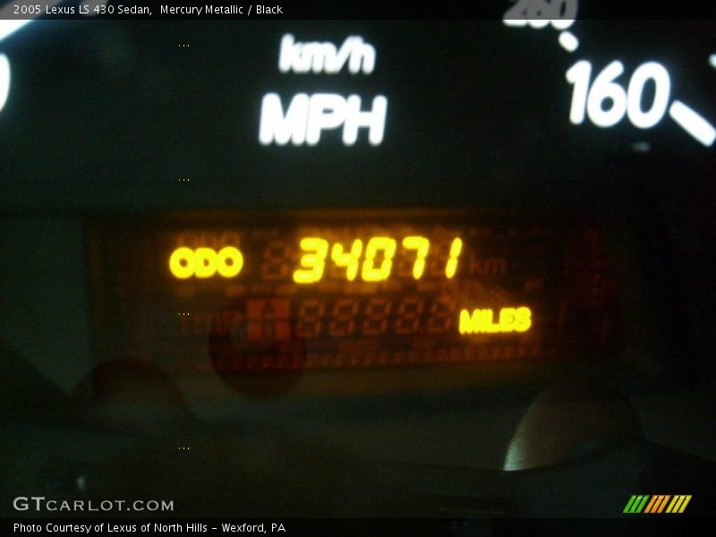 Mercury Metallic / Black 2005 Lexus LS 430 Sedan