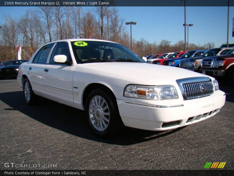 Vibrant White / Light Camel 2009 Mercury Grand Marquis LS