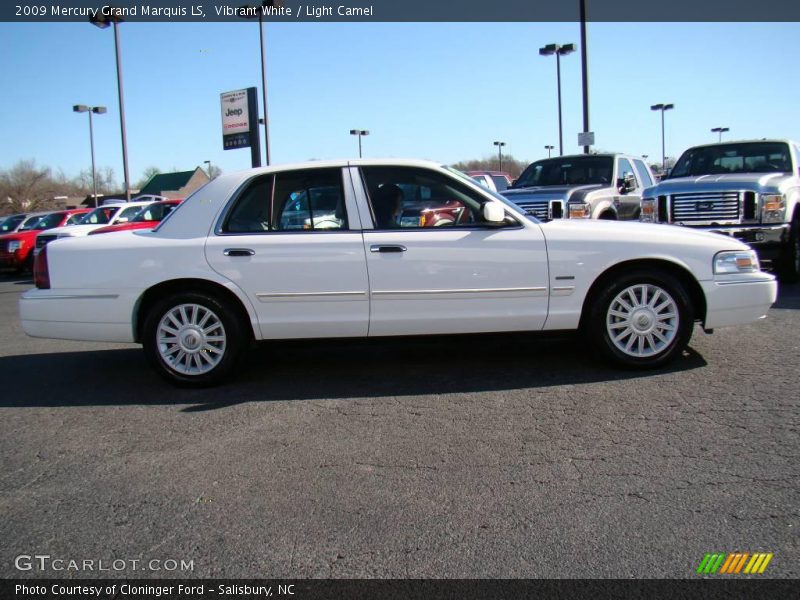 Vibrant White / Light Camel 2009 Mercury Grand Marquis LS