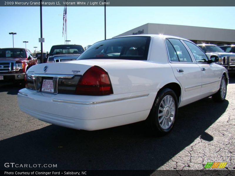 Vibrant White / Light Camel 2009 Mercury Grand Marquis LS