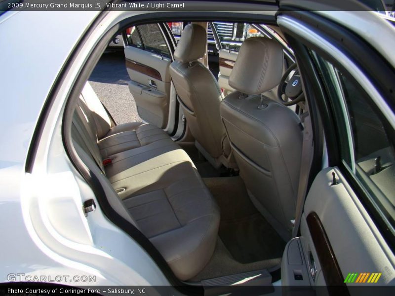 Vibrant White / Light Camel 2009 Mercury Grand Marquis LS