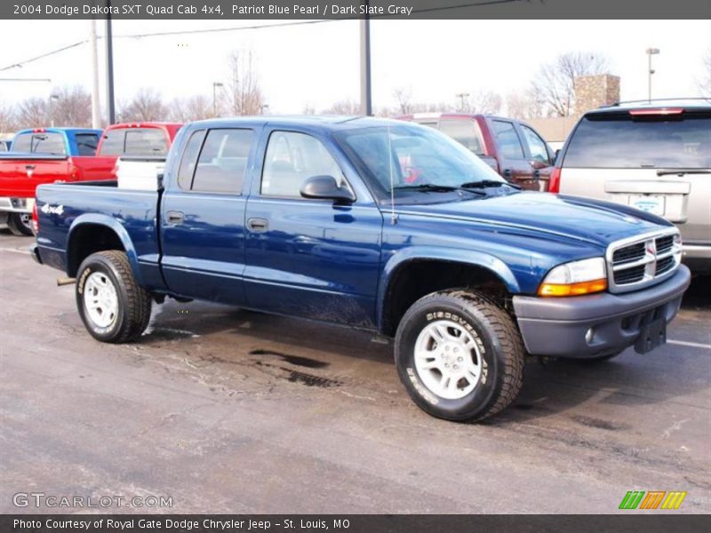 Patriot Blue Pearl / Dark Slate Gray 2004 Dodge Dakota SXT Quad Cab 4x4