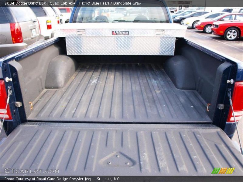 Patriot Blue Pearl / Dark Slate Gray 2004 Dodge Dakota SXT Quad Cab 4x4
