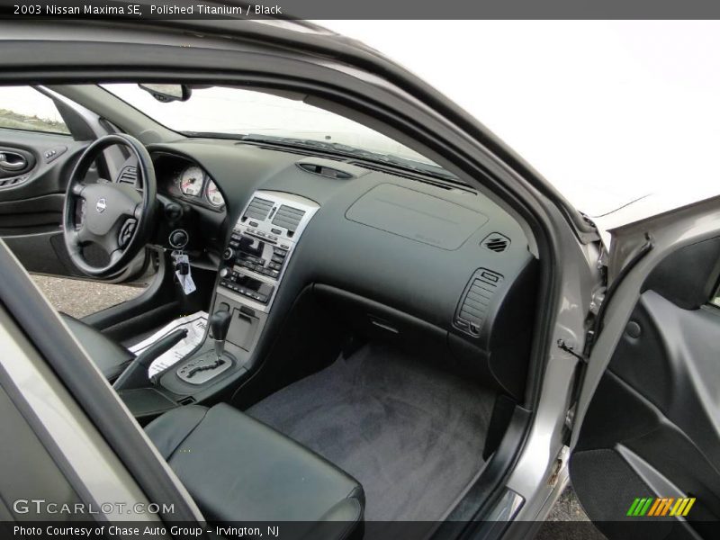 Polished Titanium / Black 2003 Nissan Maxima SE