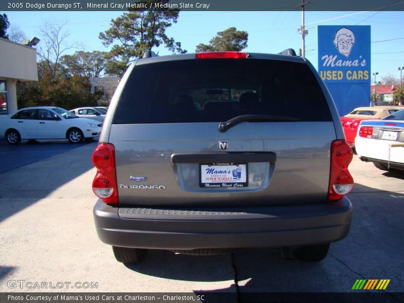 Mineral Gray Metallic / Medium Slate Gray 2005 Dodge Durango ST