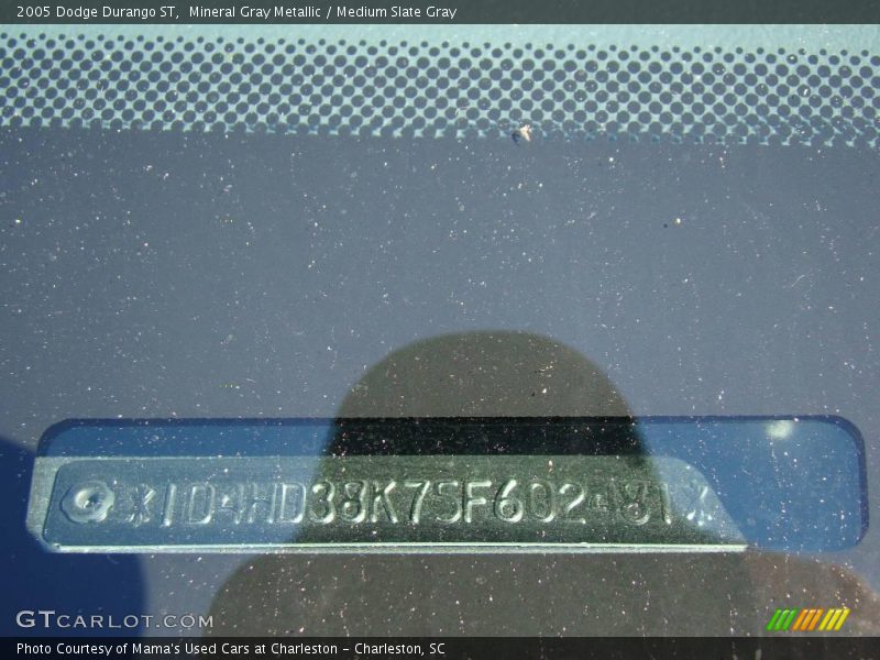 Mineral Gray Metallic / Medium Slate Gray 2005 Dodge Durango ST