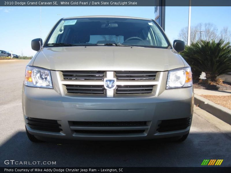 White Gold Pearl / Dark Slate Gray/Light Shale 2010 Dodge Grand Caravan SE