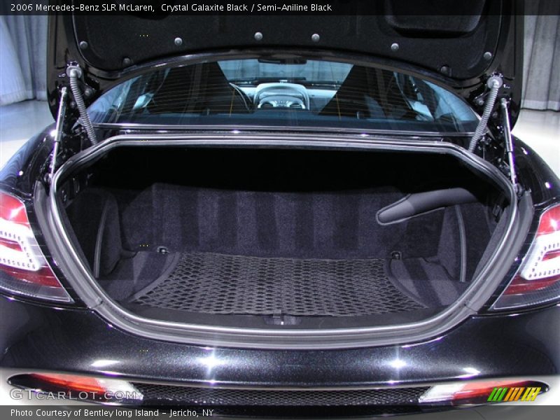  2006 SLR McLaren Trunk