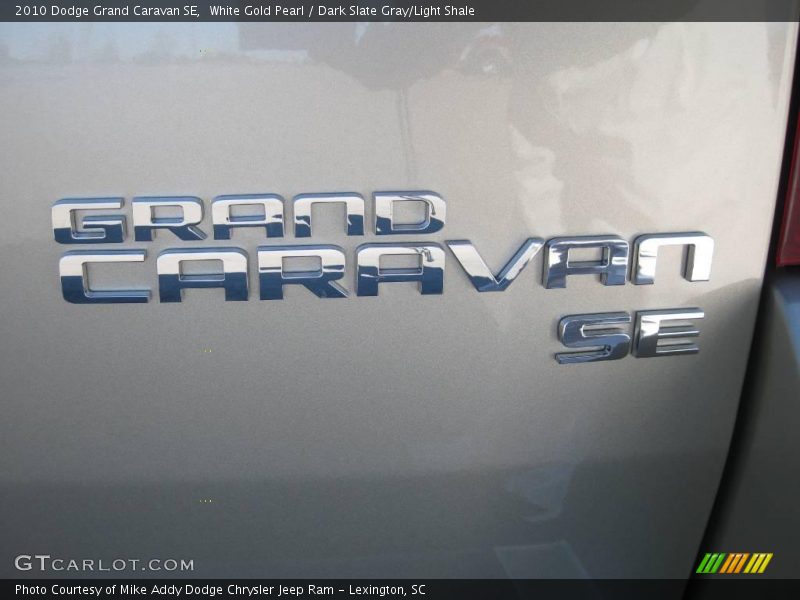 White Gold Pearl / Dark Slate Gray/Light Shale 2010 Dodge Grand Caravan SE