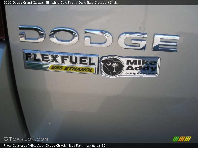 White Gold Pearl / Dark Slate Gray/Light Shale 2010 Dodge Grand Caravan SE