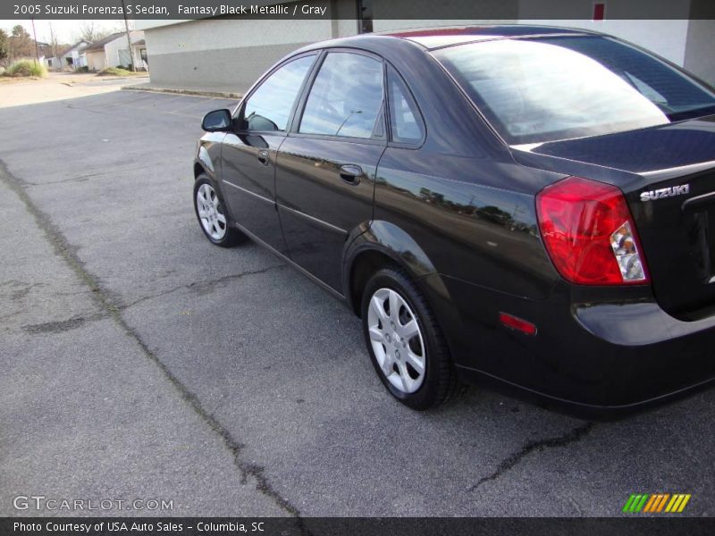 Fantasy Black Metallic / Gray 2005 Suzuki Forenza S Sedan
