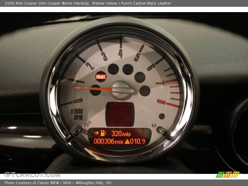 Mellow Yellow / Punch Carbon Black Leather 2009 Mini Cooper John Cooper Works Hardtop