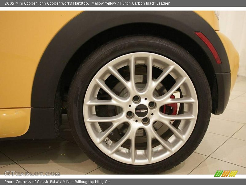 Mellow Yellow / Punch Carbon Black Leather 2009 Mini Cooper John Cooper Works Hardtop