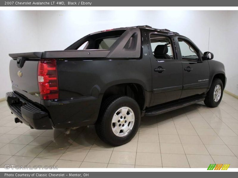 Black / Ebony 2007 Chevrolet Avalanche LT 4WD