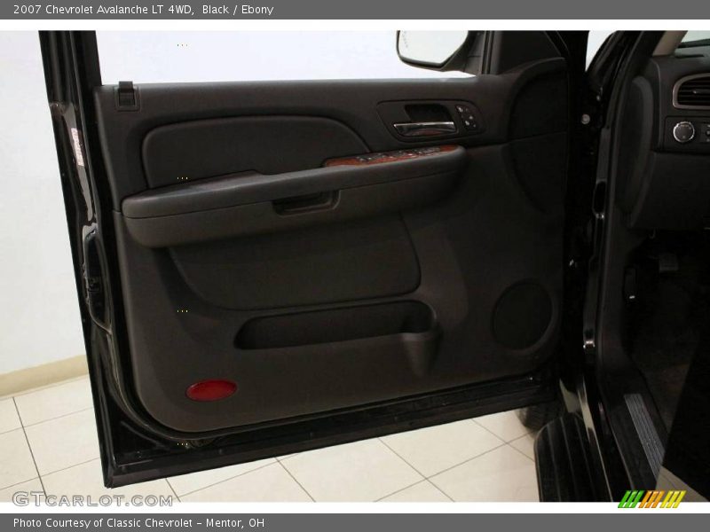 Black / Ebony 2007 Chevrolet Avalanche LT 4WD