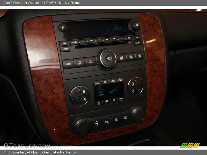 Black / Ebony 2007 Chevrolet Avalanche LT 4WD