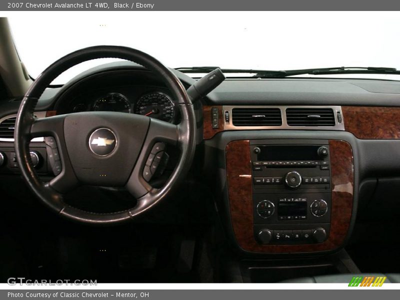 Black / Ebony 2007 Chevrolet Avalanche LT 4WD