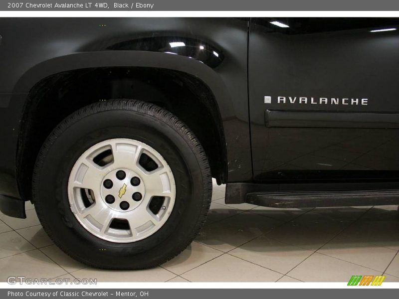 Black / Ebony 2007 Chevrolet Avalanche LT 4WD
