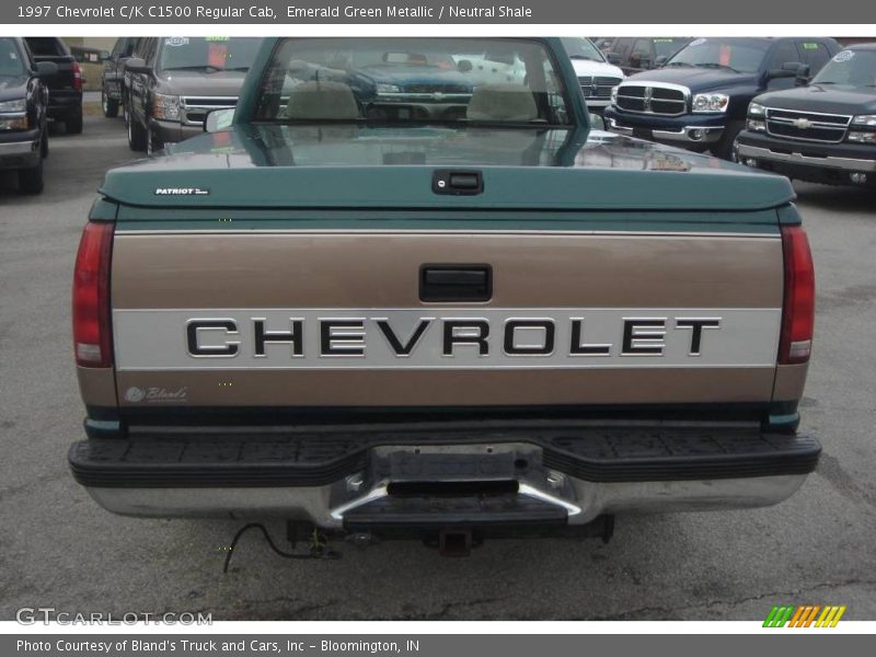 Emerald Green Metallic / Neutral Shale 1997 Chevrolet C/K C1500 Regular Cab