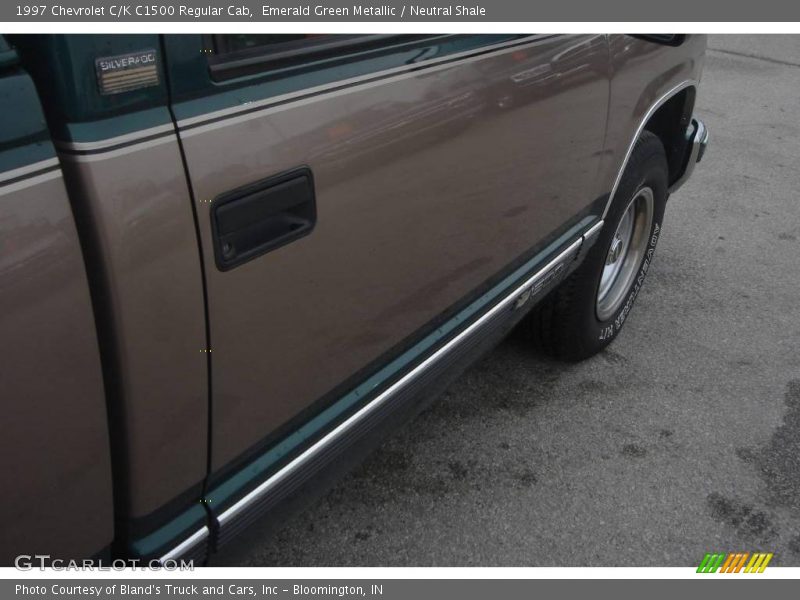 Emerald Green Metallic / Neutral Shale 1997 Chevrolet C/K C1500 Regular Cab