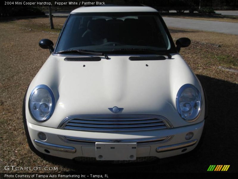 Pepper White / Panther Black 2004 Mini Cooper Hardtop