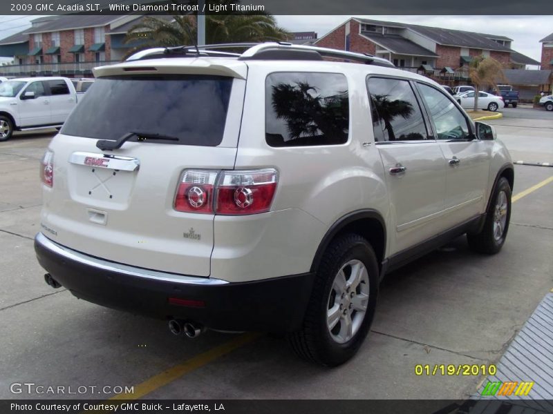White Diamond Tricoat / Light Titanium 2009 GMC Acadia SLT