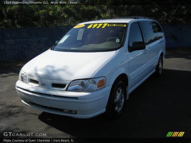 Arctic White / Beige 1999 Oldsmobile Silhouette GLS