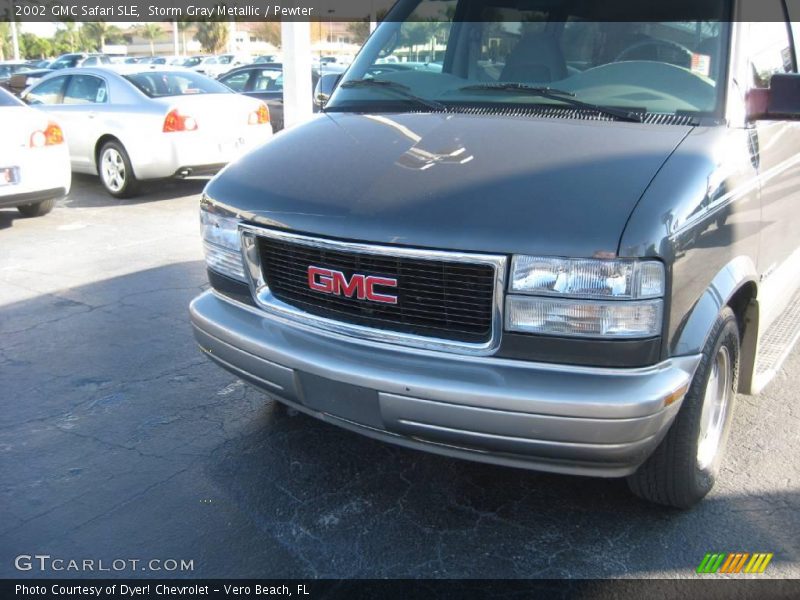 Storm Gray Metallic / Pewter 2002 GMC Safari SLE
