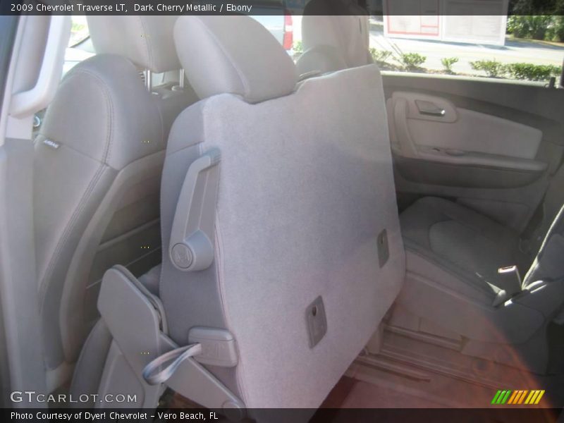 Dark Cherry Metallic / Ebony 2009 Chevrolet Traverse LT