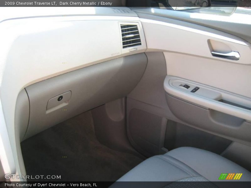 Dark Cherry Metallic / Ebony 2009 Chevrolet Traverse LT