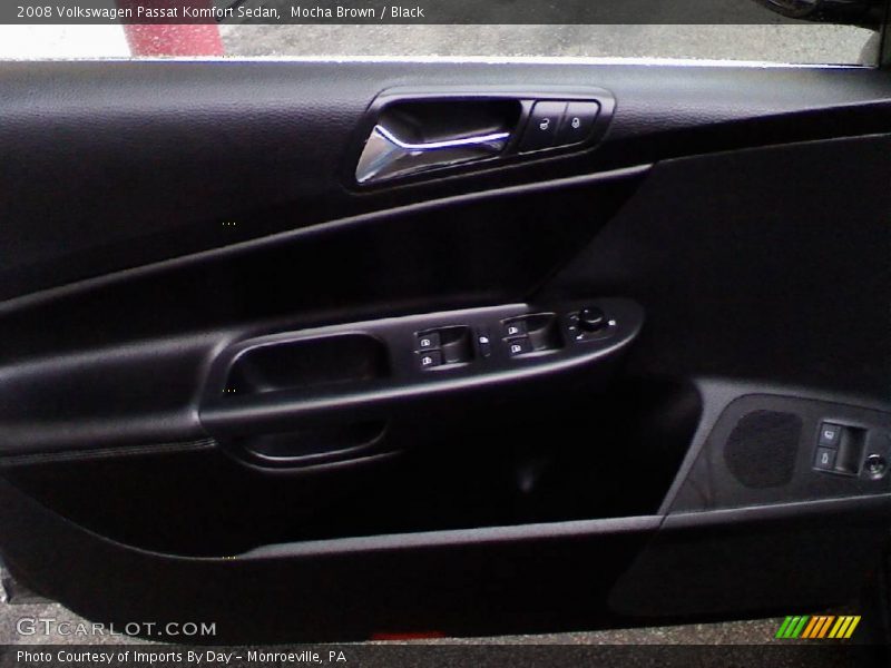 Mocha Brown / Black 2008 Volkswagen Passat Komfort Sedan