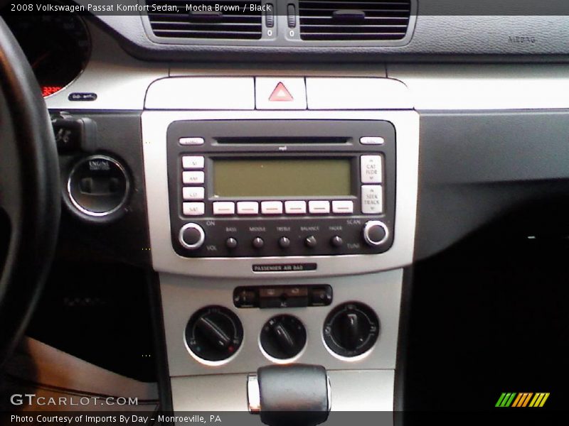 Mocha Brown / Black 2008 Volkswagen Passat Komfort Sedan