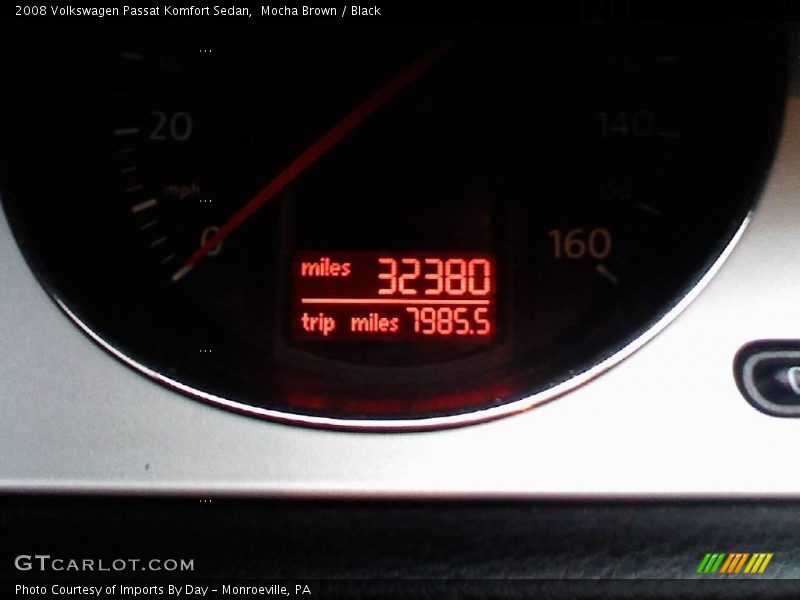 Mocha Brown / Black 2008 Volkswagen Passat Komfort Sedan