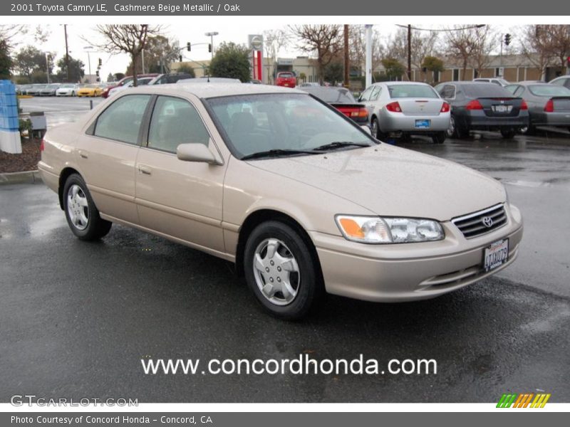 Cashmere Beige Metallic / Oak 2001 Toyota Camry LE