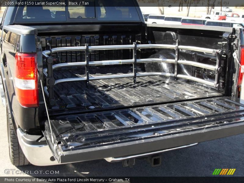 Black / Tan 2005 Ford F150 Lariat SuperCrew