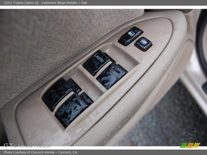 Cashmere Beige Metallic / Oak 2001 Toyota Camry LE