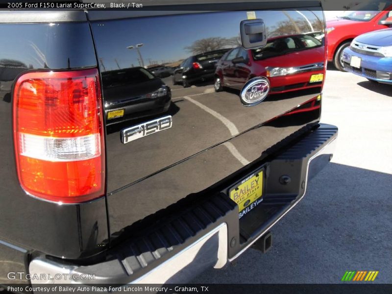 Black / Tan 2005 Ford F150 Lariat SuperCrew