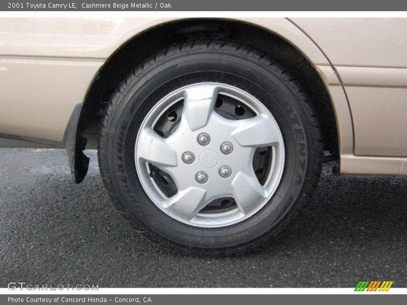 Cashmere Beige Metallic / Oak 2001 Toyota Camry LE