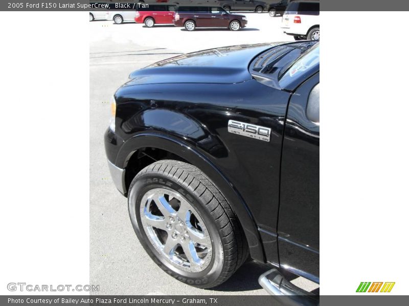 Black / Tan 2005 Ford F150 Lariat SuperCrew