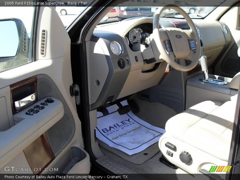 Black / Tan 2005 Ford F150 Lariat SuperCrew