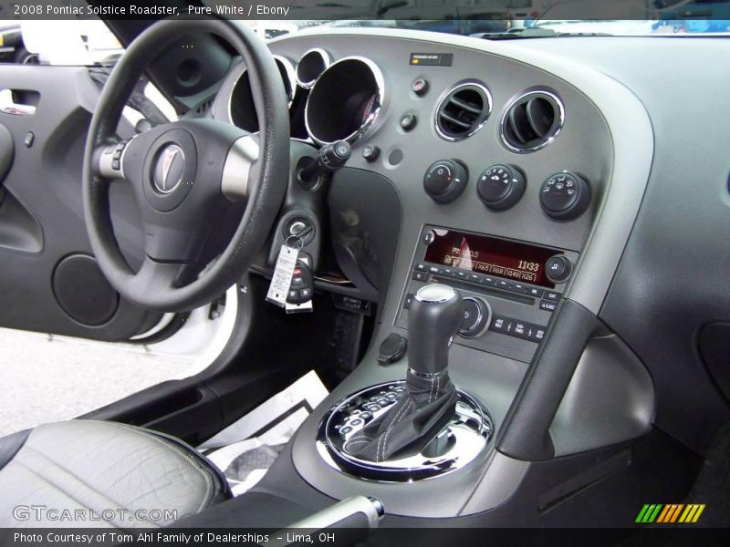 Pure White / Ebony 2008 Pontiac Solstice Roadster