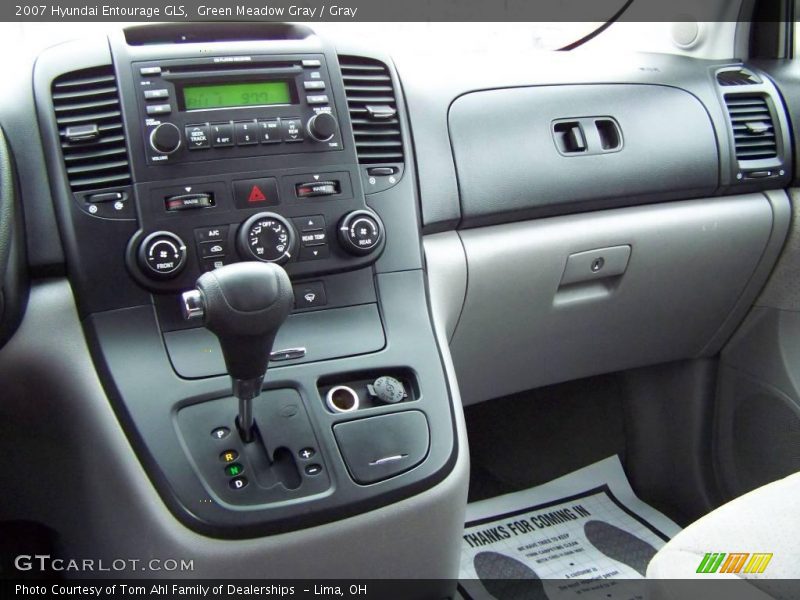 Green Meadow Gray / Gray 2007 Hyundai Entourage GLS