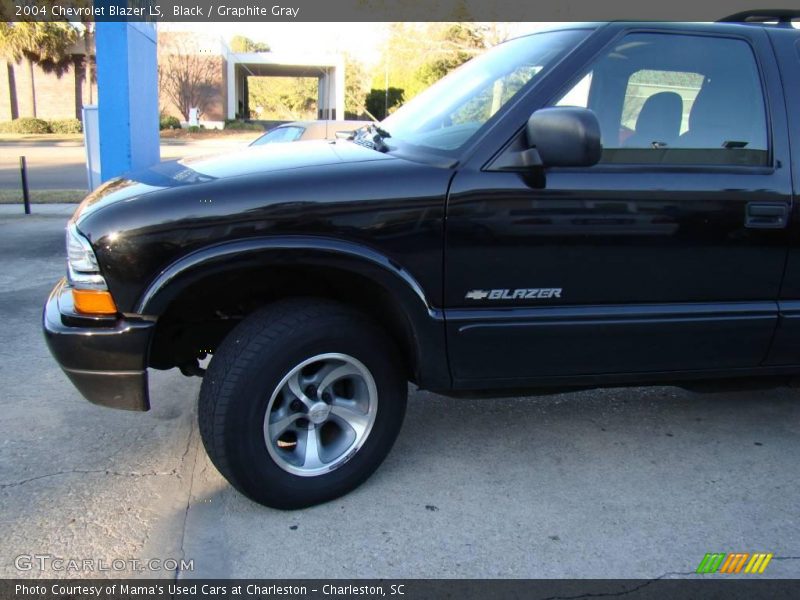 Black / Graphite Gray 2004 Chevrolet Blazer LS
