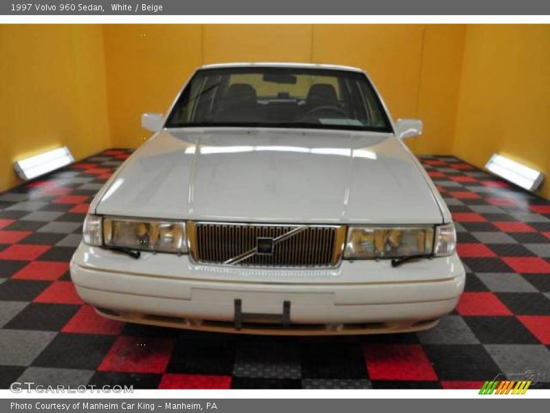 White / Beige 1997 Volvo 960 Sedan