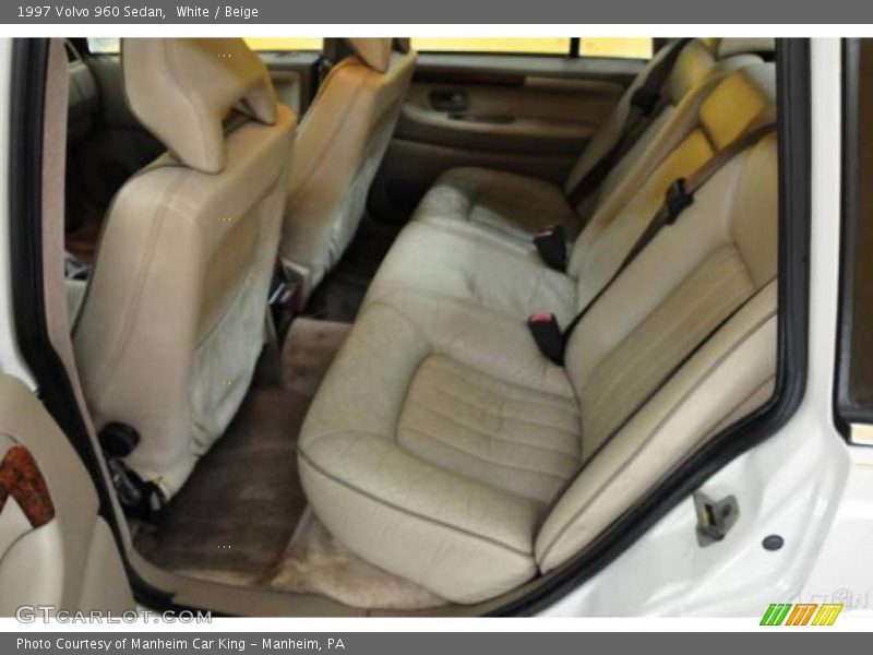 White / Beige 1997 Volvo 960 Sedan