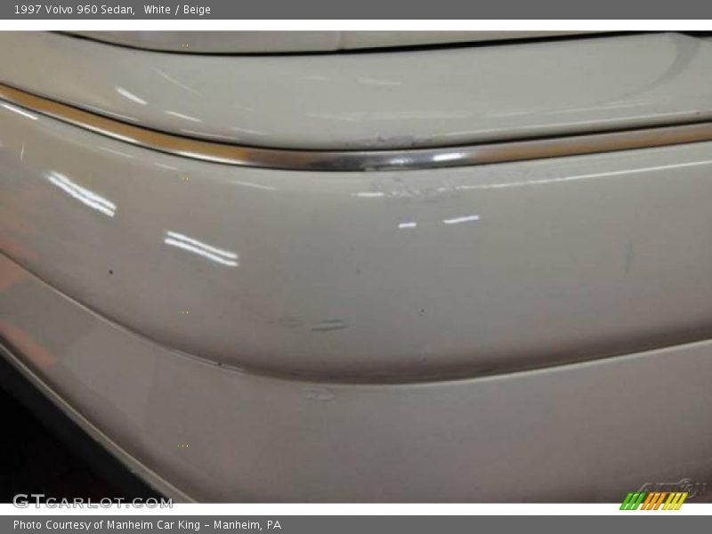 White / Beige 1997 Volvo 960 Sedan